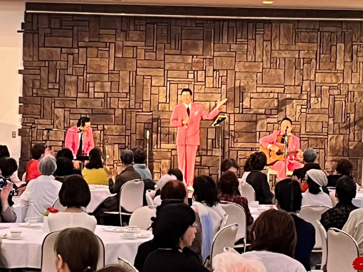 「最高のチャリティーイベント」関連画像