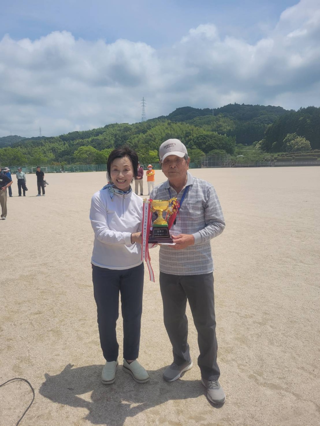 「暑さにも負けず～✌️」関連画像