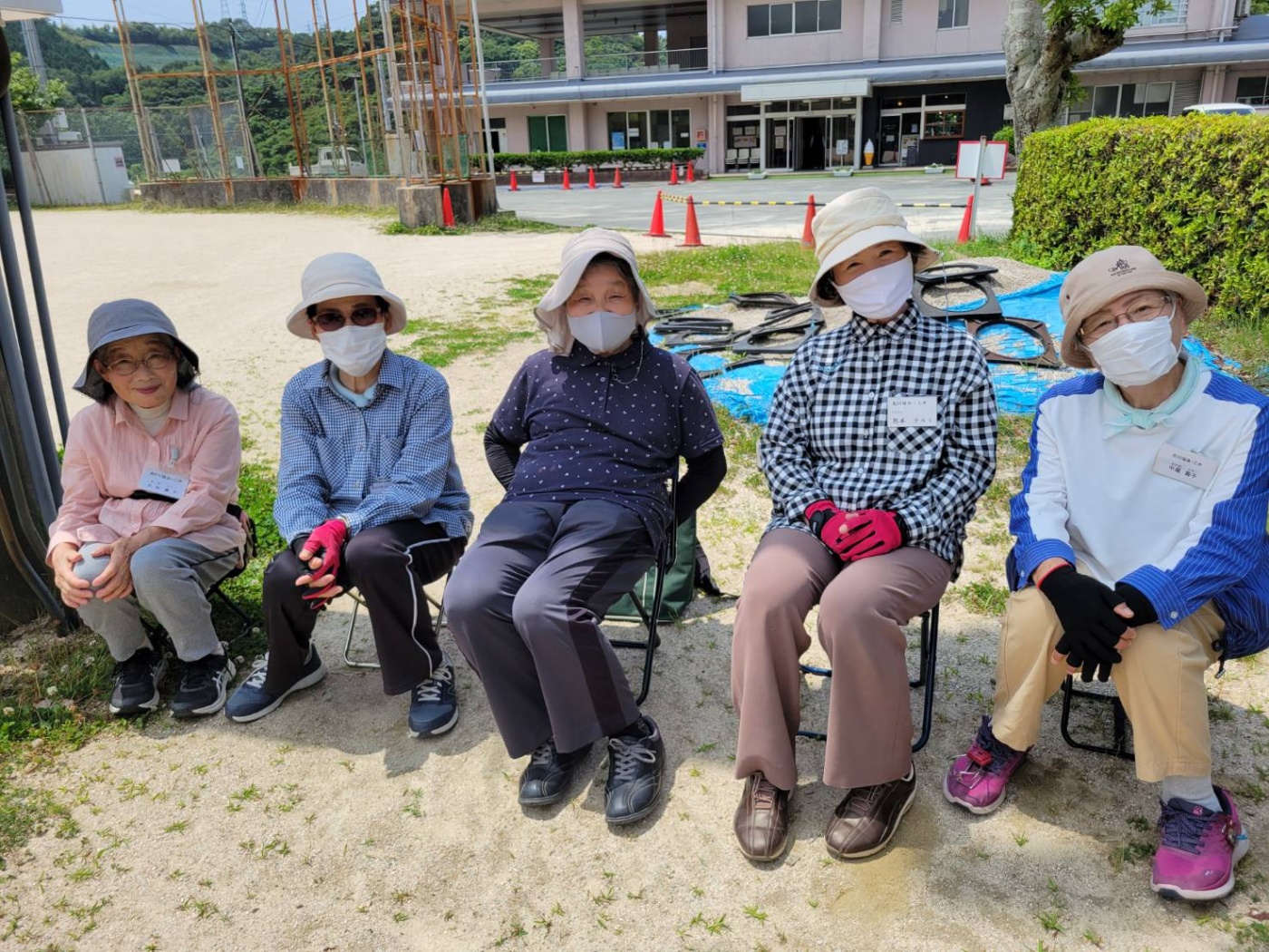 「暑さにも負けず～✌️」関連画像